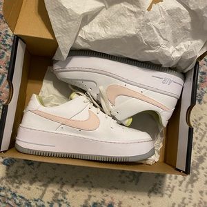 Nike Air Force 1 Sage Low